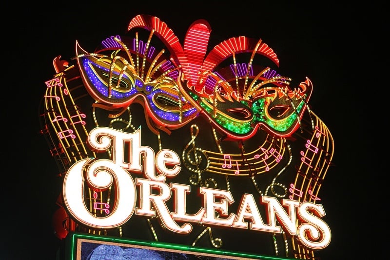 The Orleans hosted the final concert performance of comedian George Carlin, in 2008.