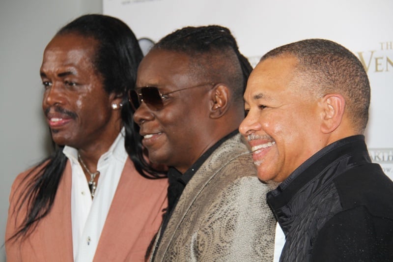 Earth, Wind & Fire still knows how to work a red carpet, too.