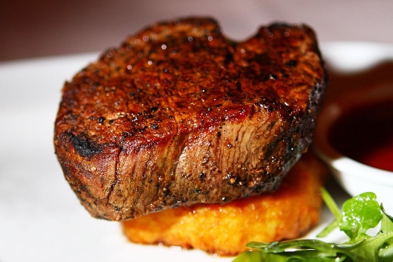 The filet mignon at Old Homestead even comes with a little pedistal.