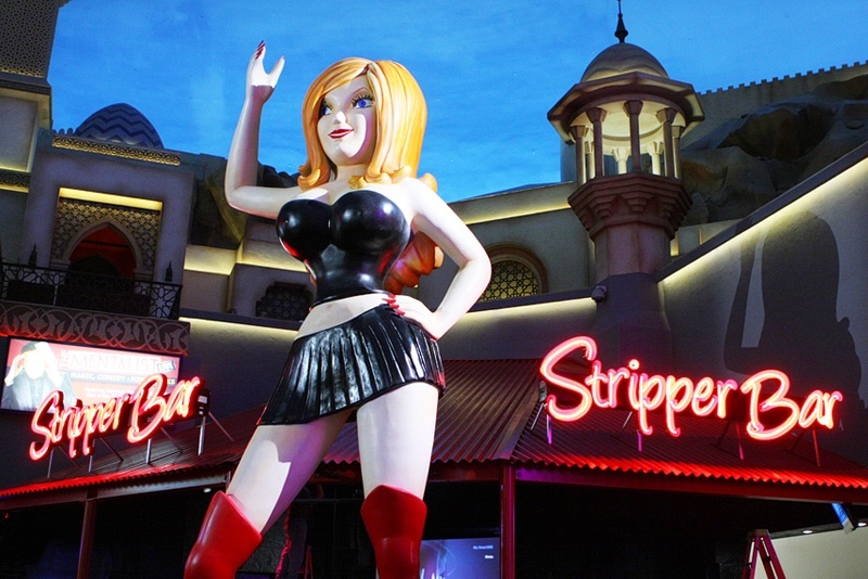 Sin City Sindy, pre-pole.
