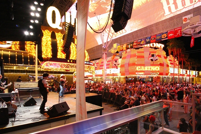 Sam Riddle is already winning over the crowds at Fremont Street Experience.