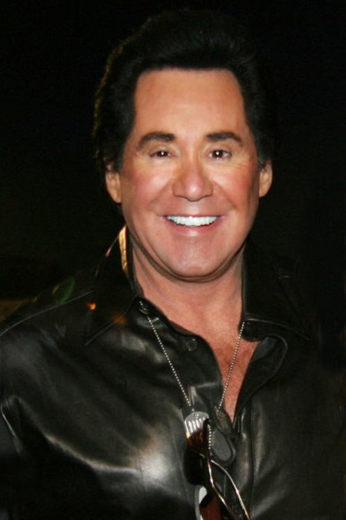 The timeless Wayne Newton.