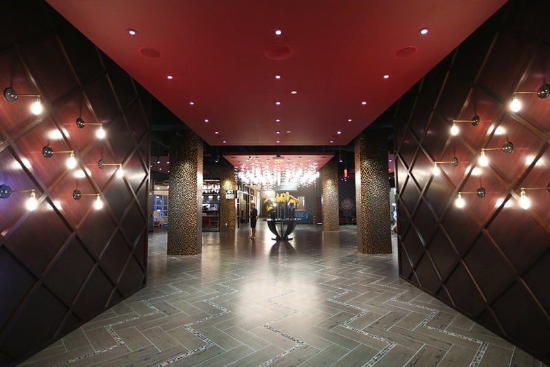 This is where you enter the soft opening. All right, we'll stop.