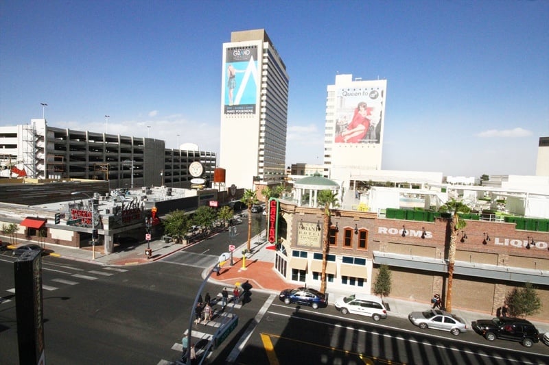 Whoo-hoo! Las Vegas newness!