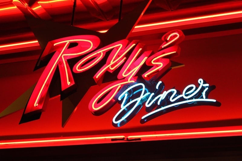 We heart neon.