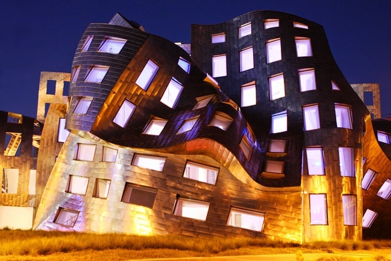 There's a reason the Lou Ruvo Center for Brain Health looks like a crumpled up piece of paper.