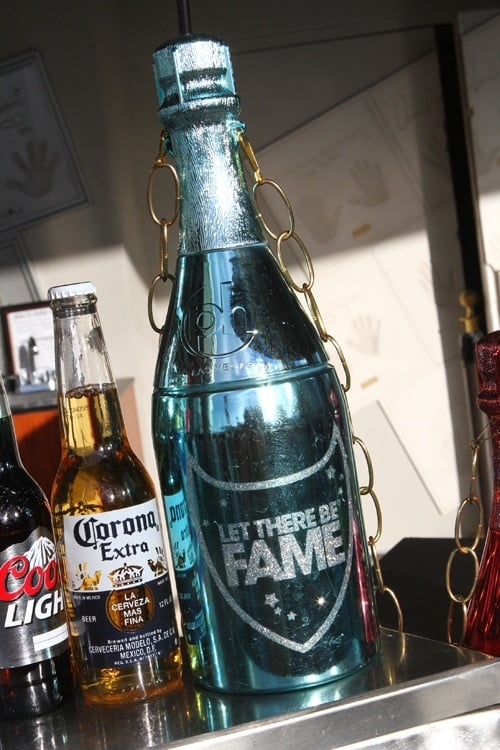 A sure-fire way to never lose your slushy drink.