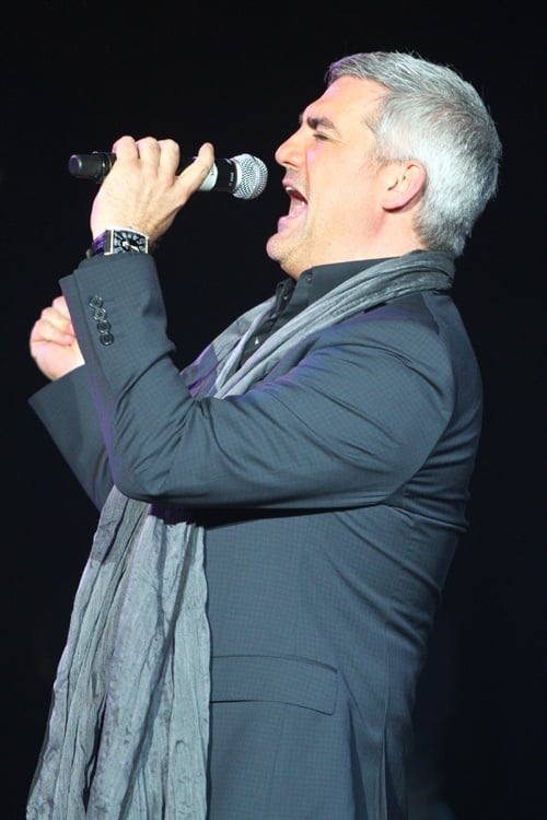 Taylor Hicks just grabbed the top spot on our list of "Shows We Want to See in Las Vegas."