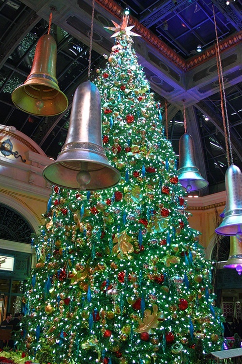 Bellagio Conservatory Christmas tree