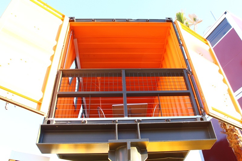 Shipping container