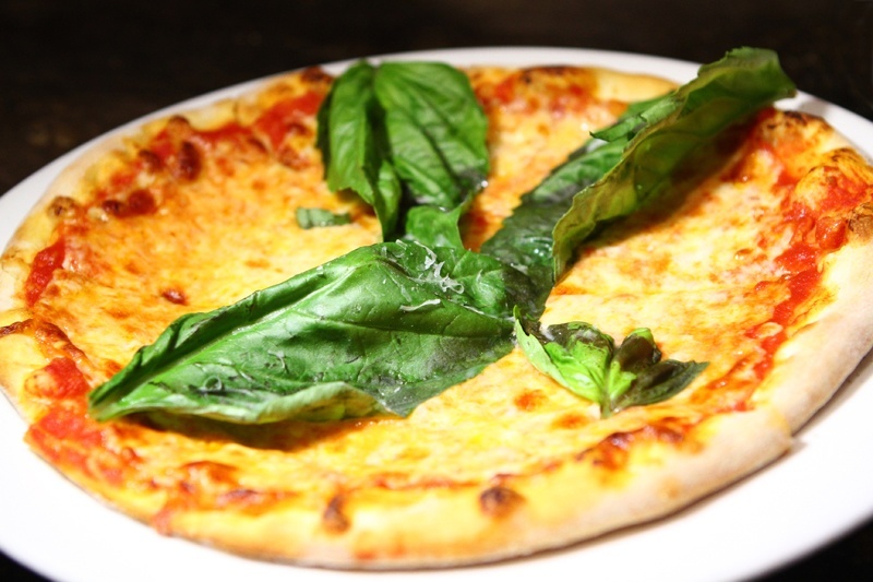 Table 10 pizza