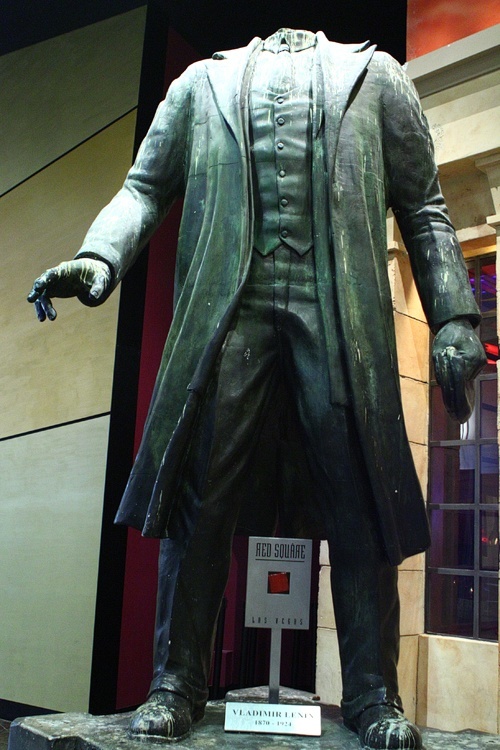 Las Vegas Lenin statue