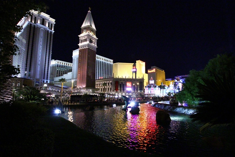 Mirage fountain