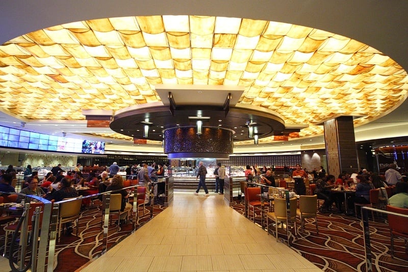 M Resort buffet