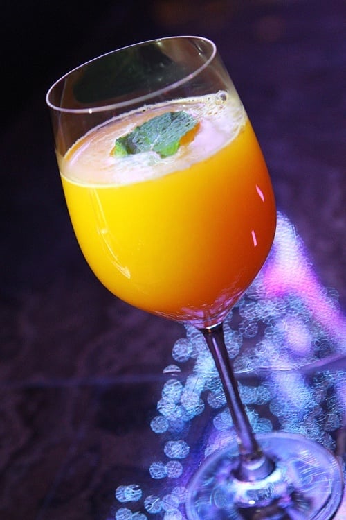 Cosmopolitan cocktail