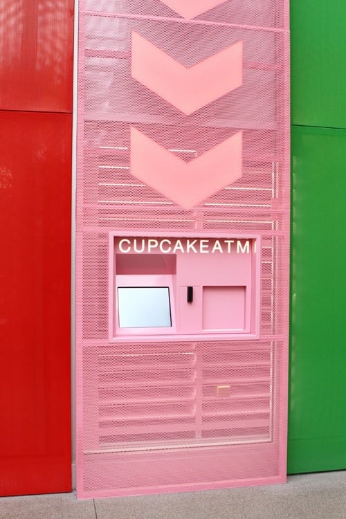Cupcake ATM