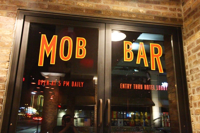 Mob Bar