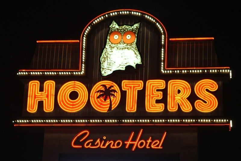 Hooters