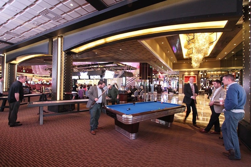 Cosmopolitan Race & Sports Book