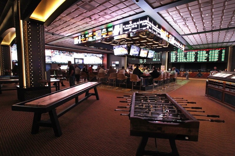 Cosmopolitan Race & Sports Book