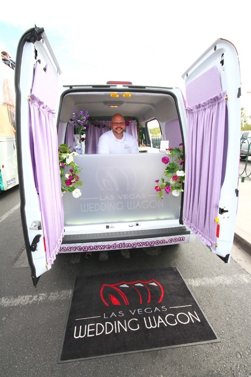 Las Vegas Wedding Wagon