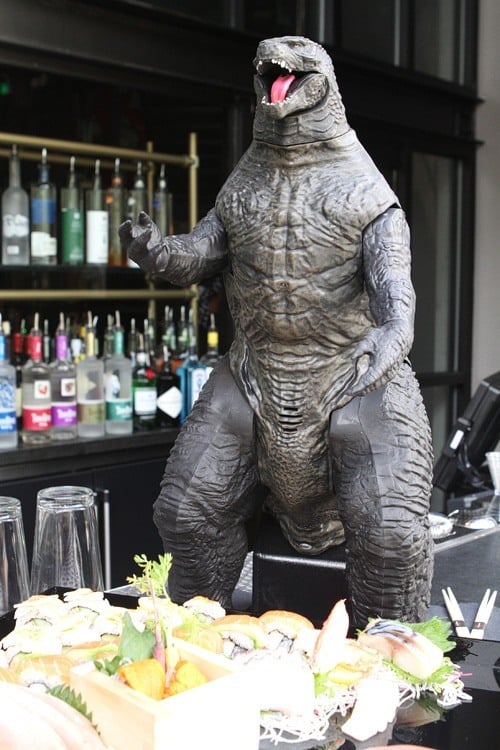 Sake Rok Godzilla