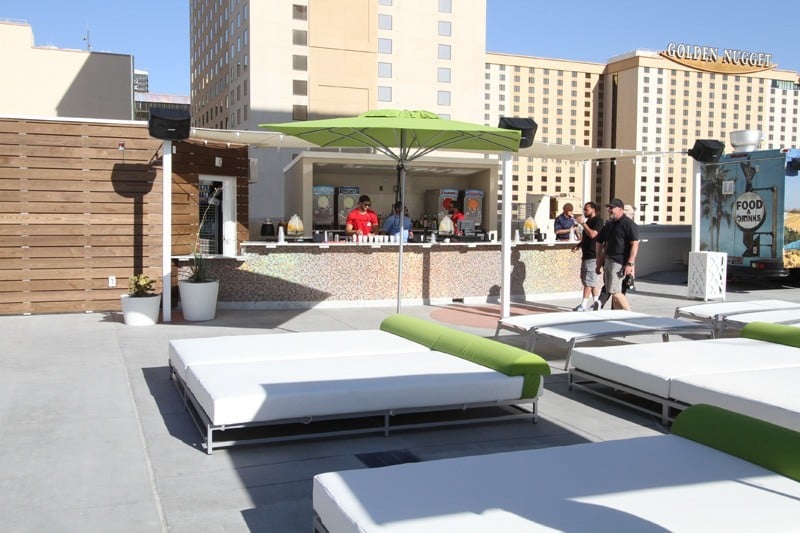 Plaza pool cocktail bar