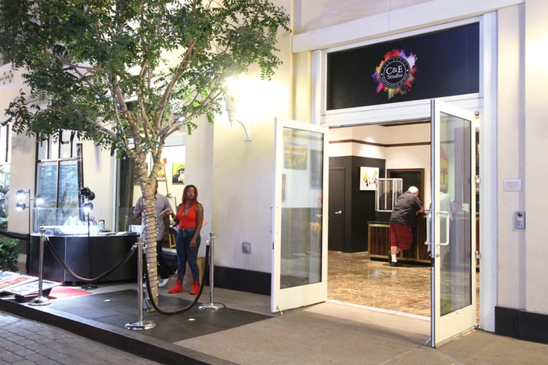 Linq art gallery