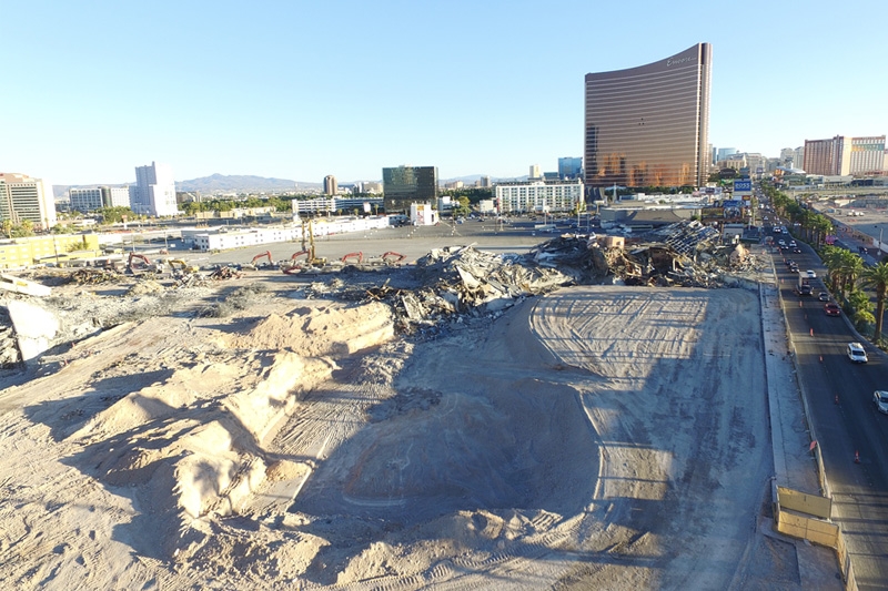Tearing down Riviera casino will level part of Vegas' mobster past – Orange  County Register
