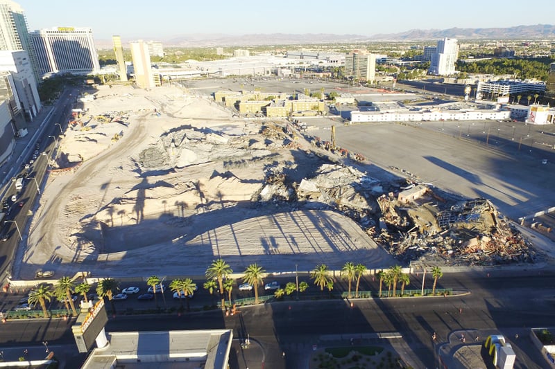 Video: Implosion levels tower of Las Vegas' Riviera casino