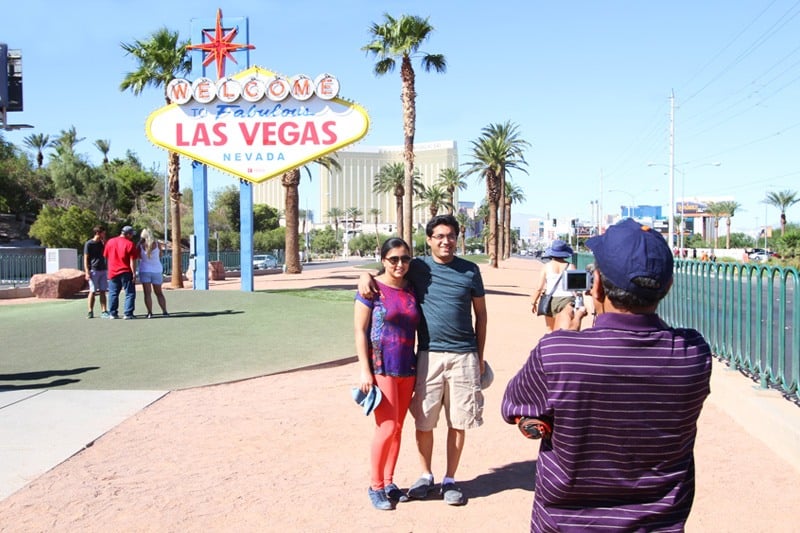 7 Tips for Pictures at the Las Vegas Sign