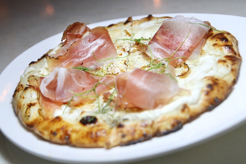 Lago at Bellagio pizza