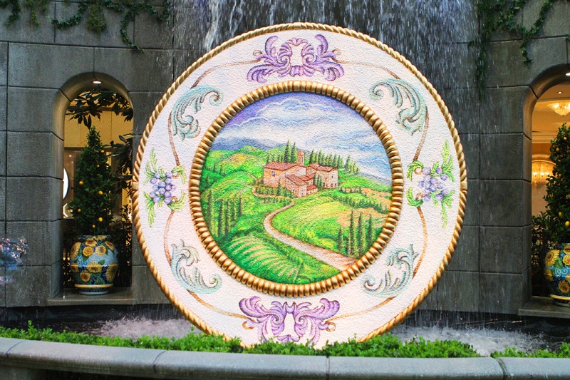 Bellagio Capri display