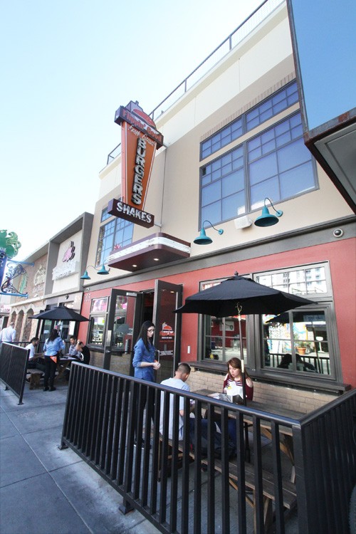 Flippin' Good Fremont East