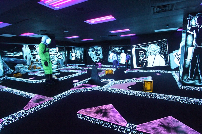 Twilight Zone mini golf
