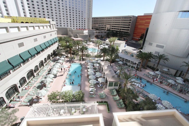 Park MGM pools