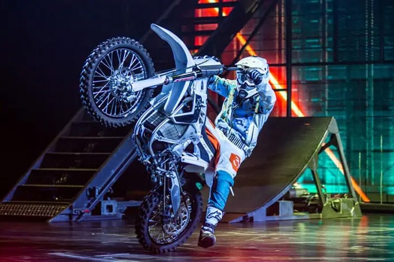 RUN biker