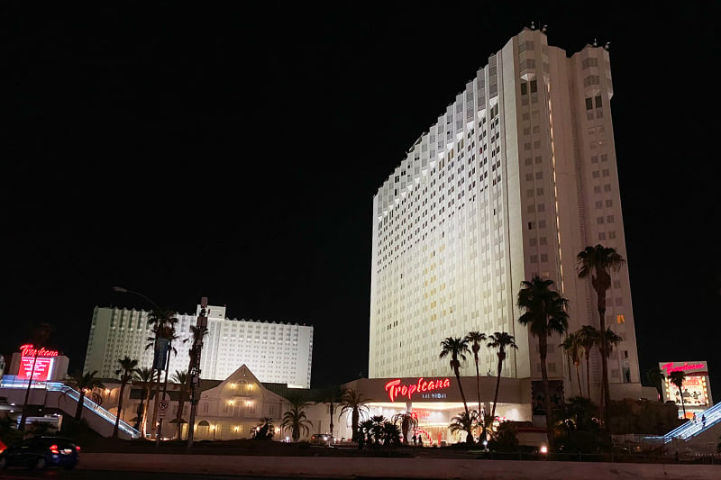 The Tropicana, a Relic on the Las Vegas Strip, Could Be Demolished - The New  York Times