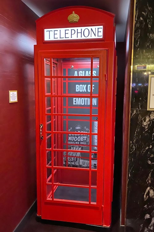 Circa phone booth