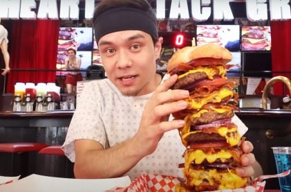 Dude Breaks Record for Eating 20,000 Calorie Burger at Heart Attack Grill