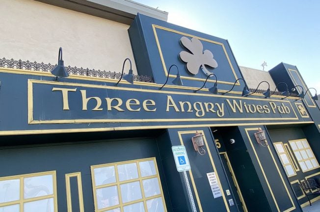 Three Angry Wives Pub Closes Out West