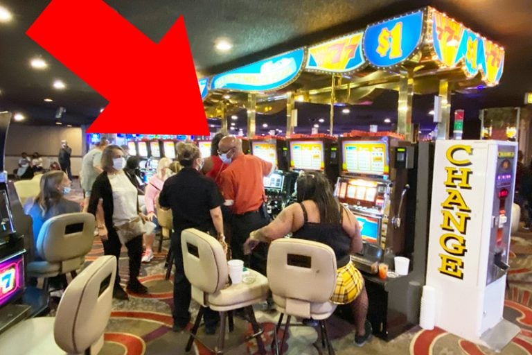 Here's the Last Casino With Coin Slot Machines on the Las Vegas Strip