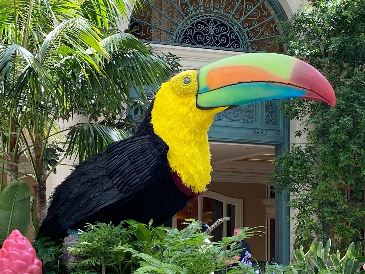 Bellagio Conservatory's new display: 'Eye of the Tiger' honors