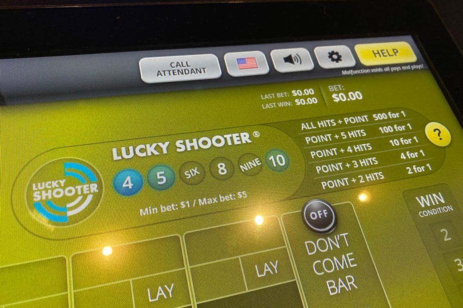 Deep Dive Hybrid Stadium Craps Rolls Into Downtown Grand Vital Vegas