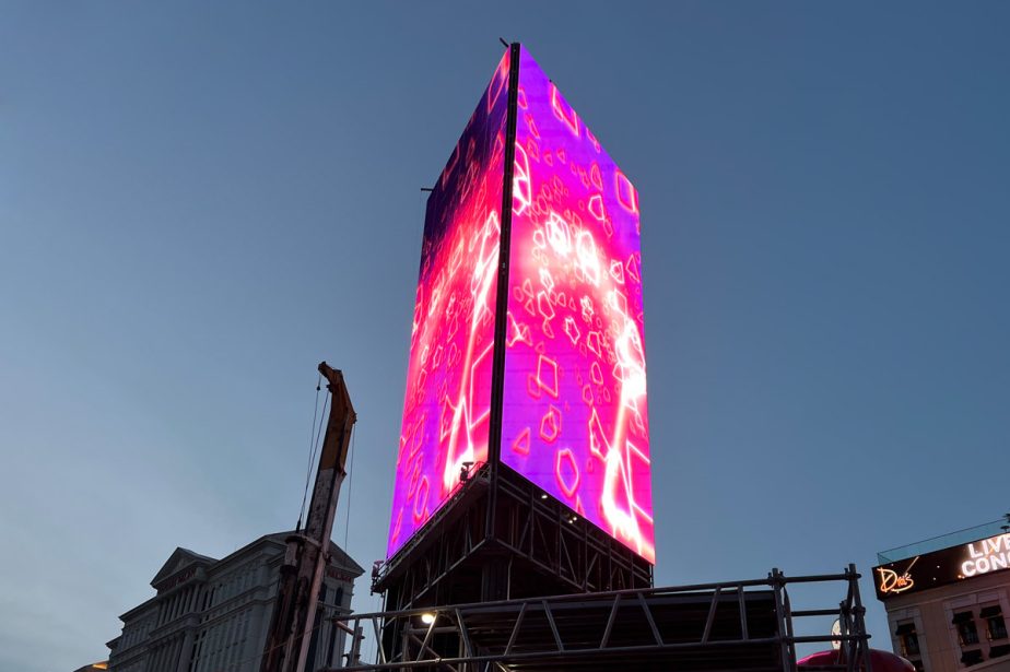 Horseshoe Fires Up Its LongAnticipated Marquee Vital Vegas