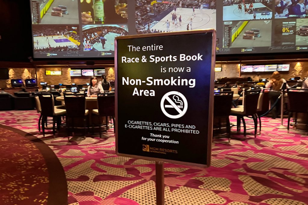 Mirage Extinguishes SmokeFree Slot Room Vital Vegas