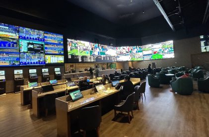 Paris Opens Overhauled Sportsbook and Bar