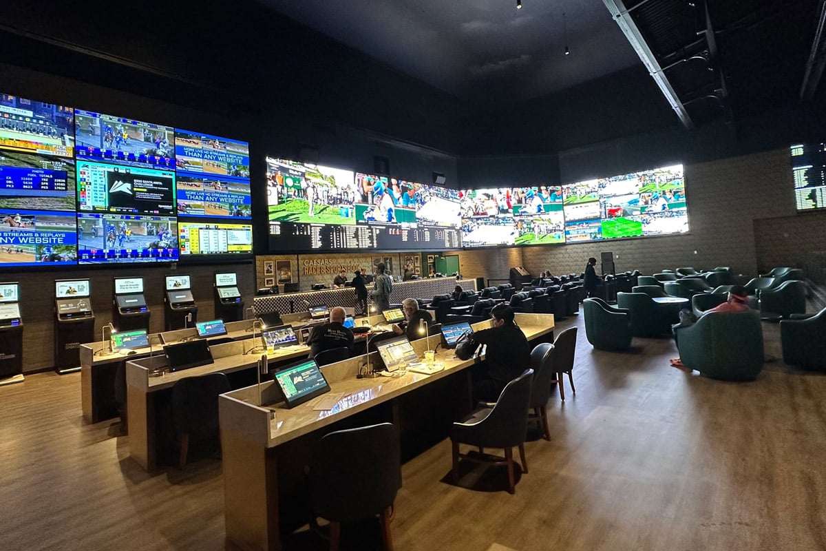 Paris Opens Overhauled Sportsbook and Bar