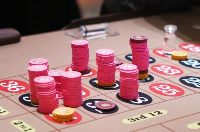 Some Vegas Casinos Are Quietly Eliminating $1 Roulette Chips