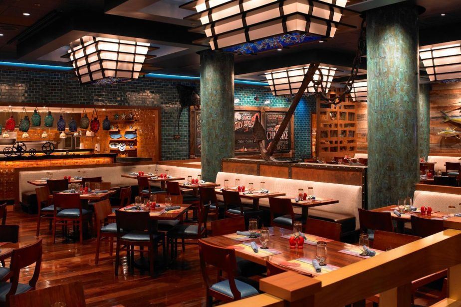 Treasure Island Opens Las Vegas Yacht Club Restaurant